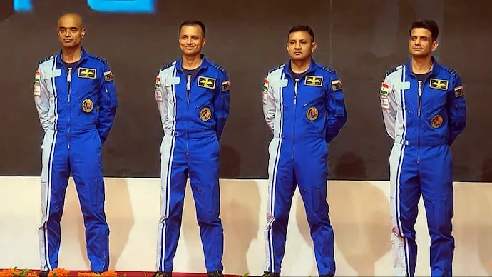  Gaganyaan Mission 2027