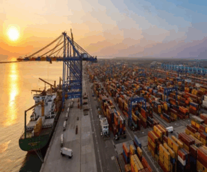 Bangladesh Shuts Land Ports Following India’s Export Ban