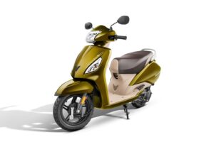 India first CNG scooter