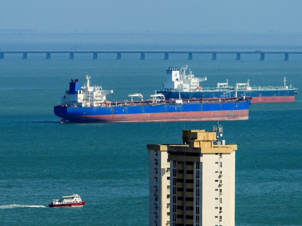 Trump to sell Venezuelan oil