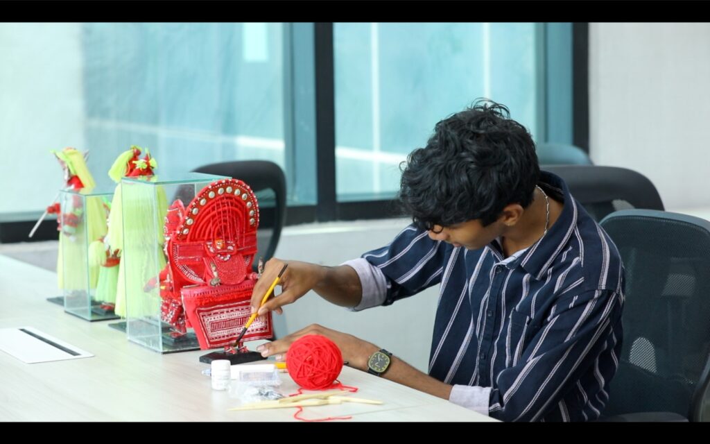 Tiny Traditions Miniature Art Startup