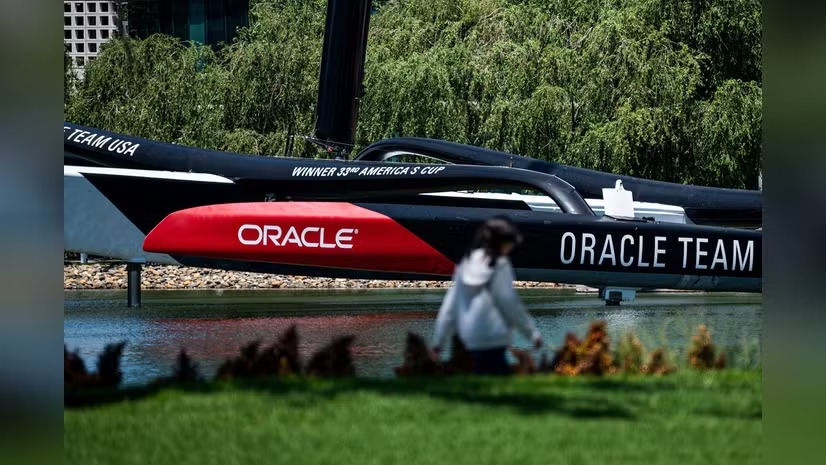 Oracle Job Cuts AI