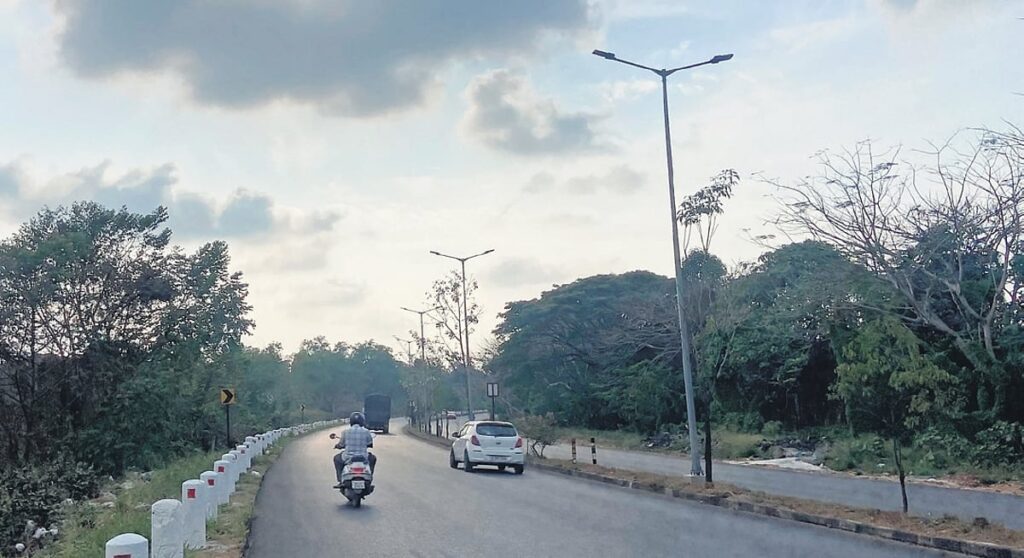 Kochi Container Road streetlights electrification