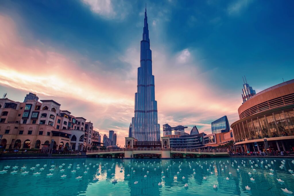 Burj Khalifa apartment price lifestyle