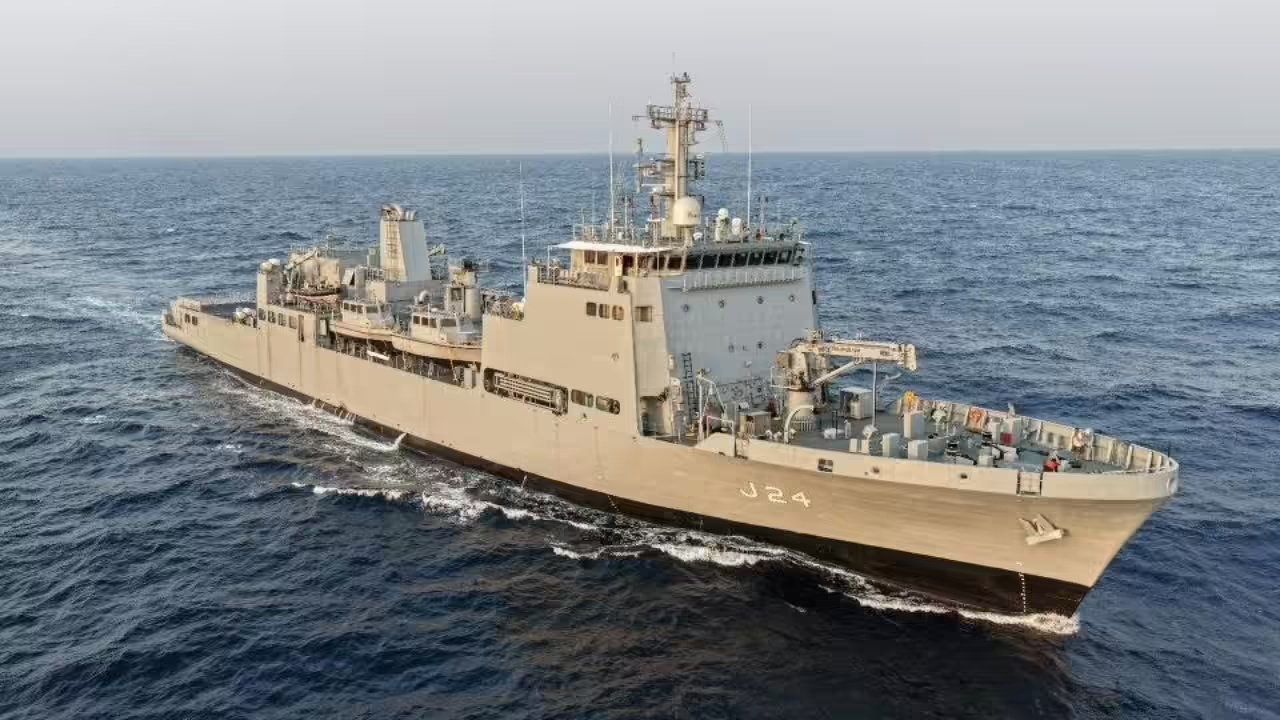 INS Sanshodhak കൊച്ചിയിൽ