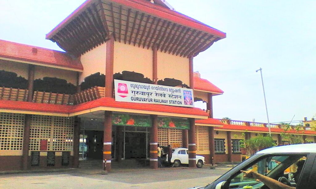 Tirur Ponnani Guruvayur Iringalakuda railway line
