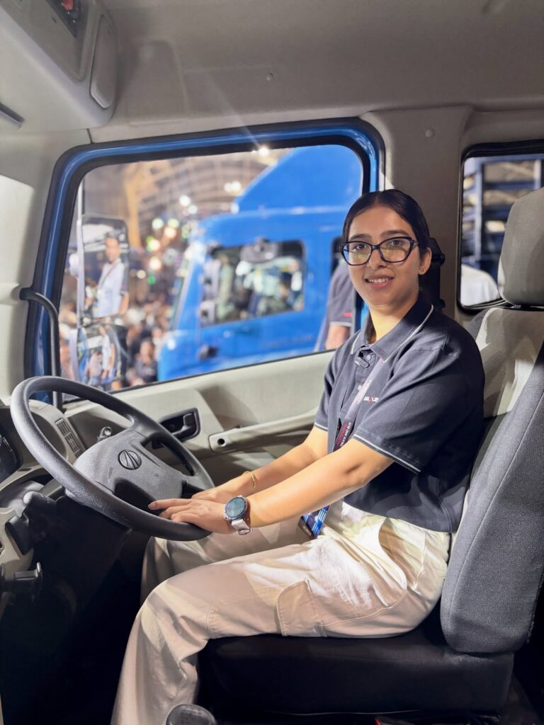 Neha Thakur Air Hostess Turned Truck Driver