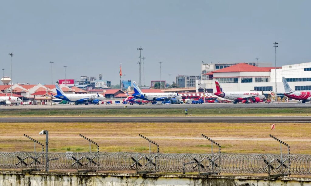 Gulf Flights Cancelled Kerala Airports