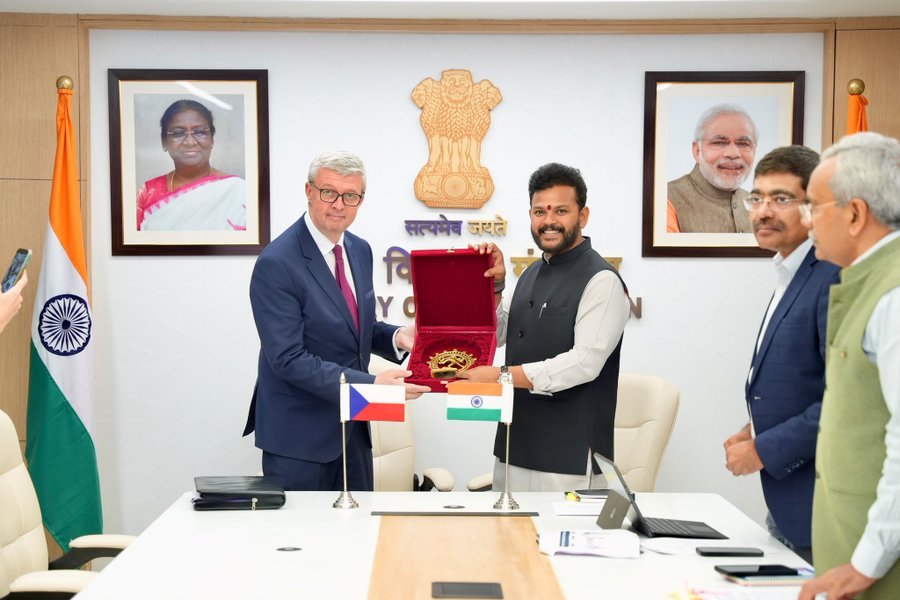 India Czech Republic Regional Aircraft Manufacturing