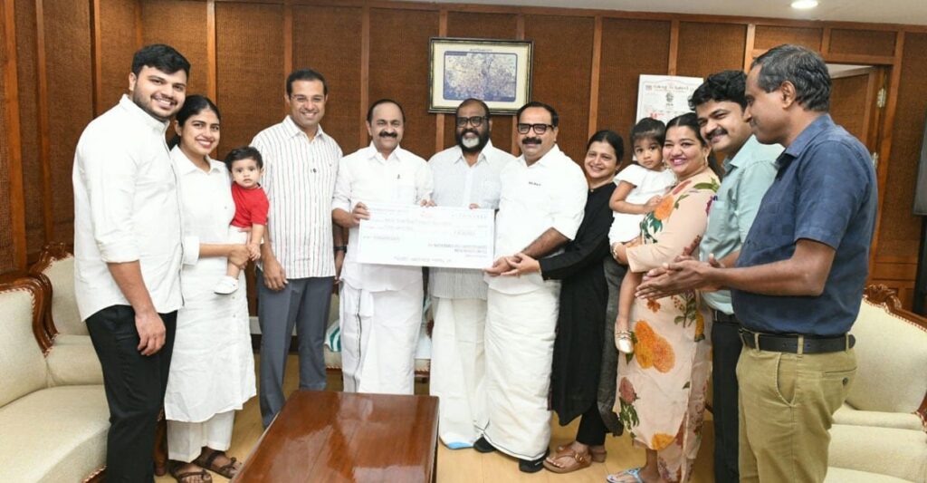 Navya Bakes donates 40 lakh to KSRTC